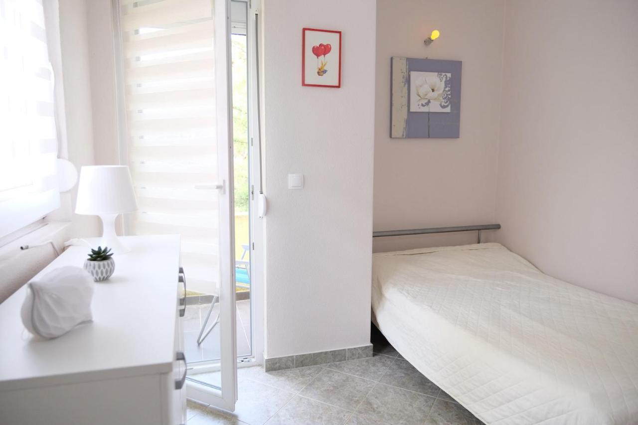 Apartments Jasmina Utjeha Eksteriør bilde